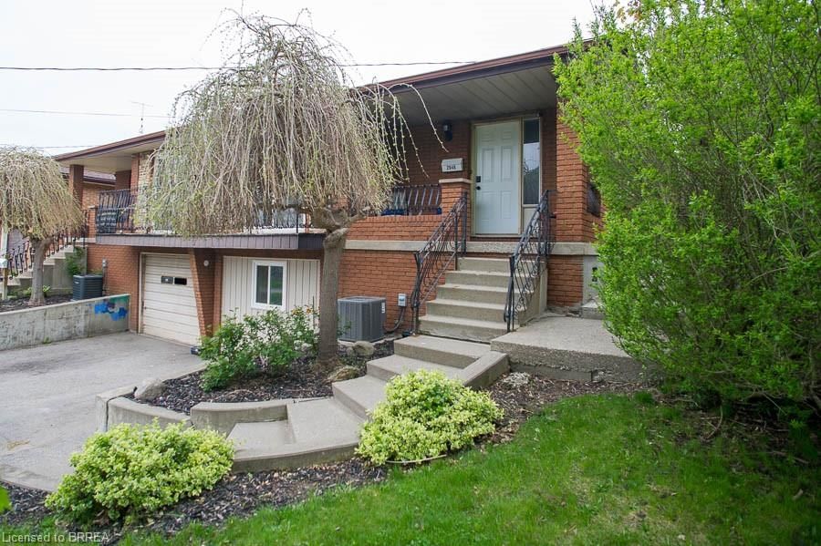 Single Family Residence for sale at 264B Bruce Street, Brantford, East Ward, N3S 4Z9 - MLS: 40726060