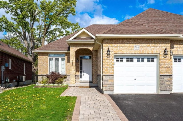 724 Garden Court Crescent