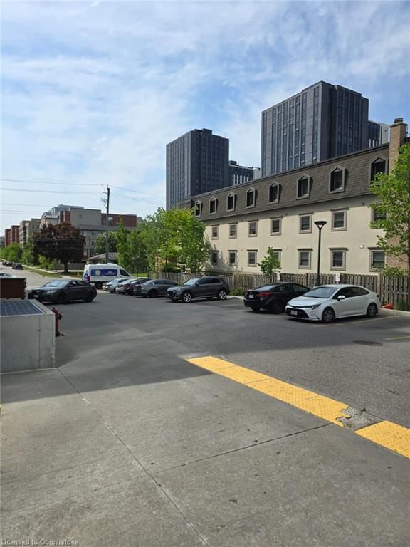 612 - 365 Albert Street