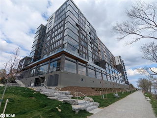 822 - 185 Dunlop Street