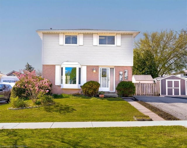 54 Markham Crescent