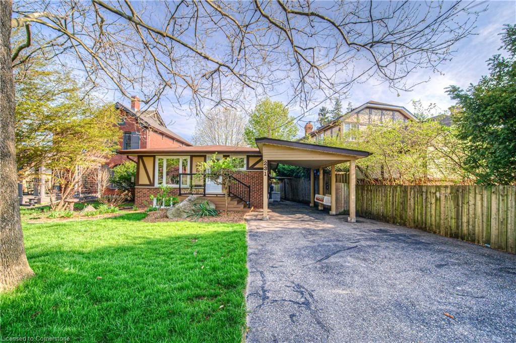 Single Family Residence for sale at 231 Main Street, Cambridge, Glenview, Lincoln, Oak, N1R 1X2 - MLS: 40726273