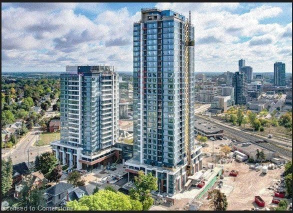 1006 - 5 Wellington Street