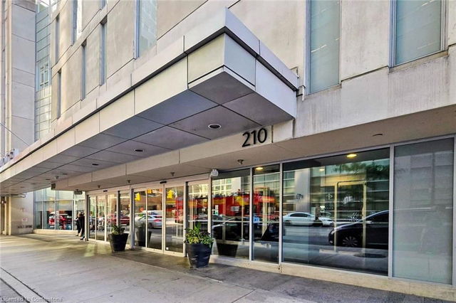 3505 - 210 Victoria Street