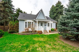 222 Silverbirch Boulevard
