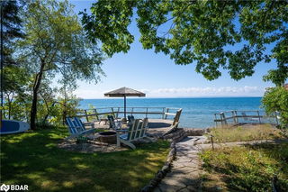 36 Tiny Beaches Road