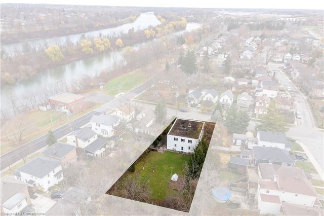 13 Mcmaster Avenue