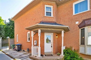 47 Quail Feather Crescent