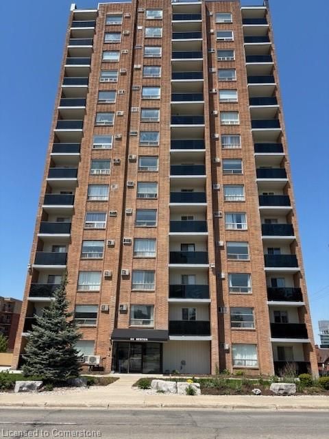 1302 - 64 Benton Street