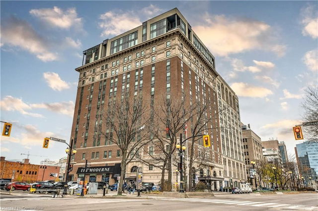 203 - 112 King Street