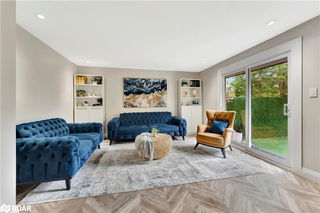 10 - 25 Thaler Avenue