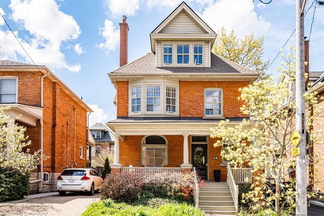 18 Spruceside Avenue