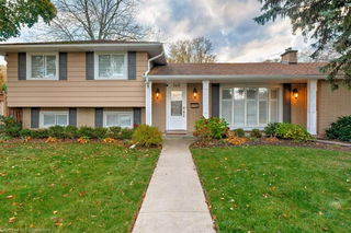360 Cosburn Crescent