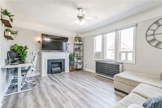 22 - 6 Vineland Avenue