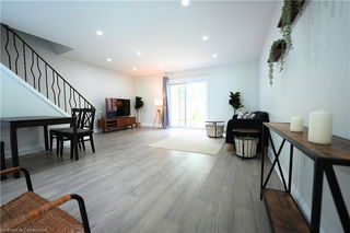 136 Jansen Avenue