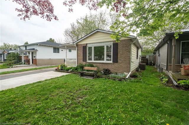 3 Oak Drive