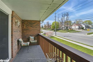 222 - 475 Parkhill Road W