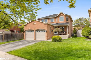 5 Davis Crescent