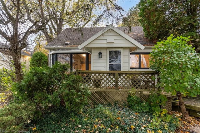 32 Valleyview Drive