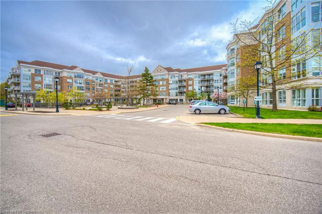 421 - 139 Father David Bauer Drive