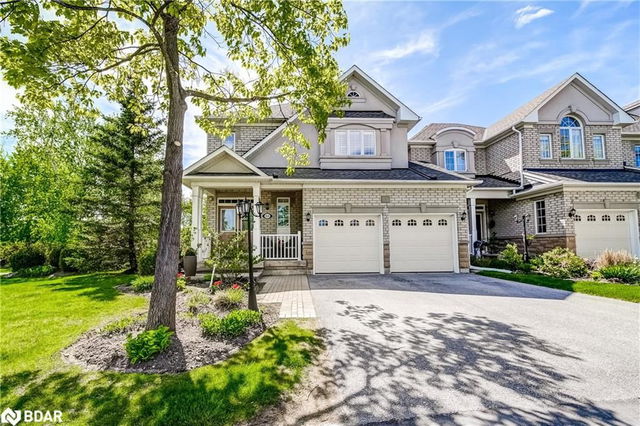 88 Stonecliffe Crescent