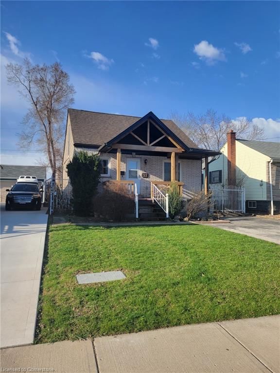 Upper - 32 Goggin Avenue