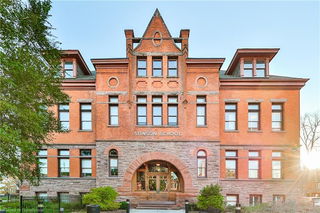 318 - 200 Stinson Street