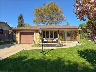 82 Berkley Crescent