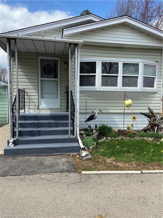 12 Macpherson Crescent