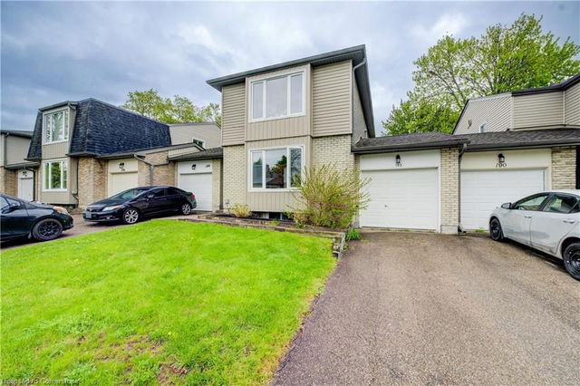 192 Silver Aspen Crescent