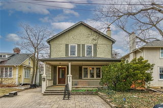 209 Allan Street