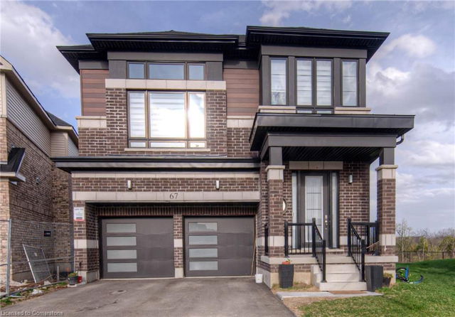 67 Crossmore Crescent