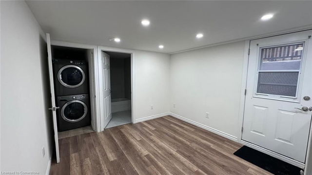 Lower - 59 Birchcliffe Crescent