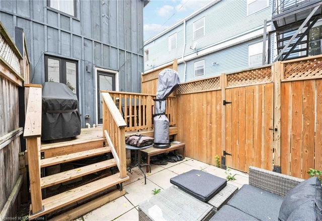 81 Laing Street