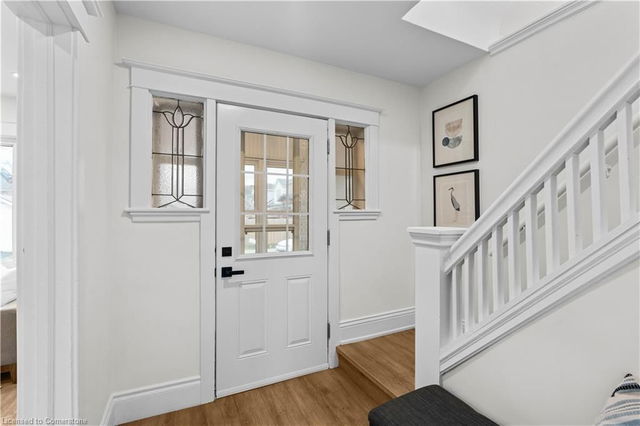 UPPER - 69 Roxborough Avenue