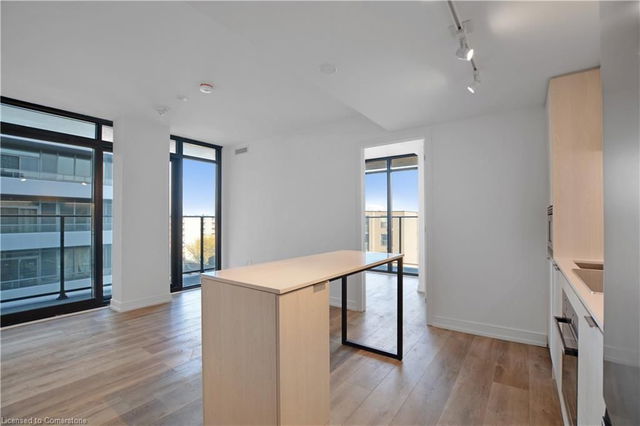 824 - Room 3 - 1 Jarvis Street