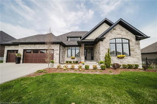 40 Sunset Hills Crescent