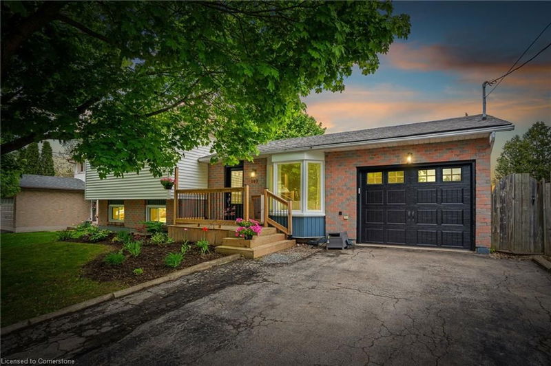 107 Ross Street, Caledonia, Ontario