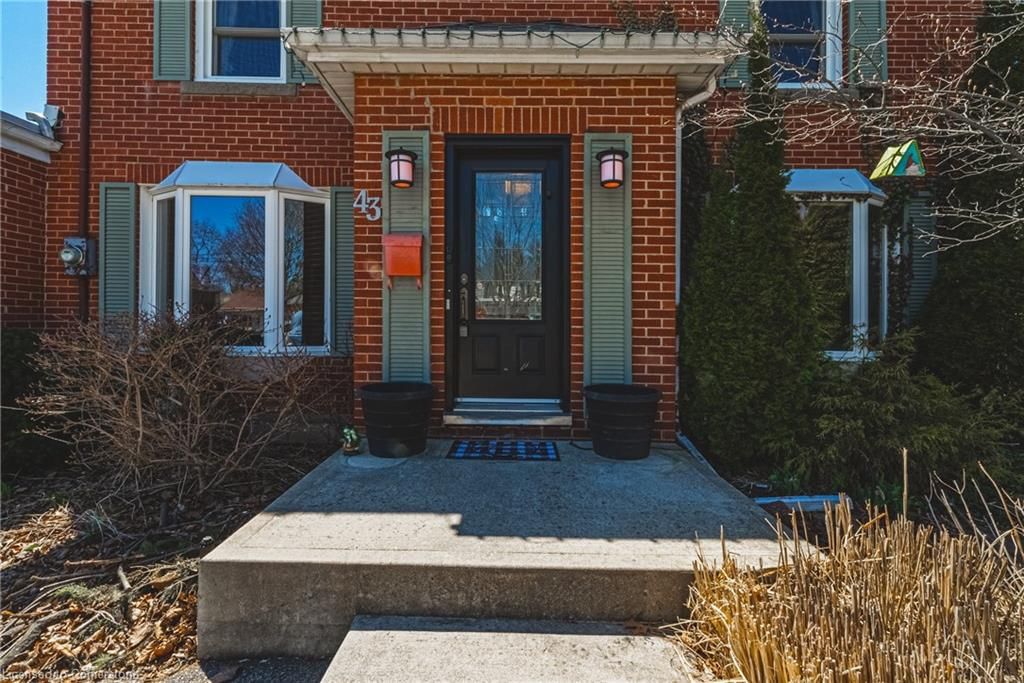 Single Family Residence for sale at 43 Franklin Street, Brantford, Henderson, N3R 1T2 - MLS: 40730115