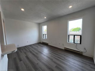 11 - 102 Greensides Avenue