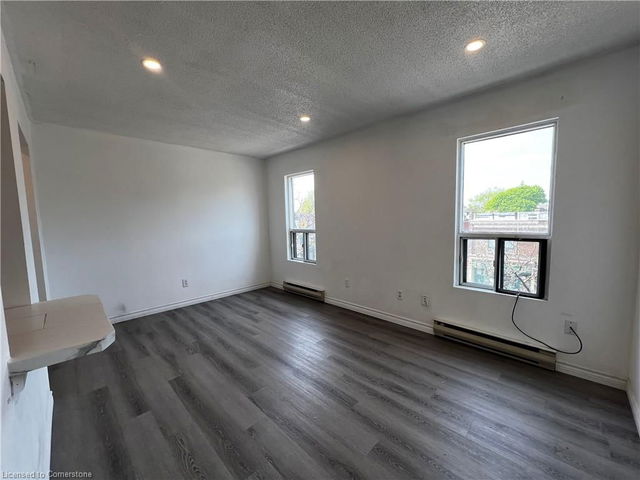 11 - 102 Greensides Avenue