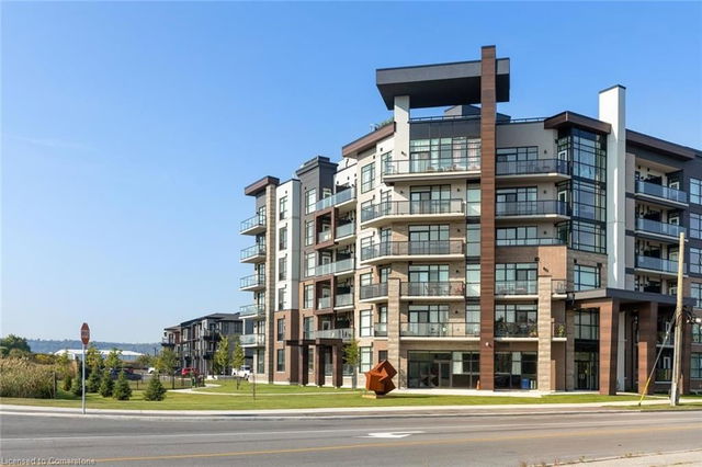 619 - 600 North Service Road