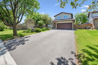 482 Gowland Crescent
