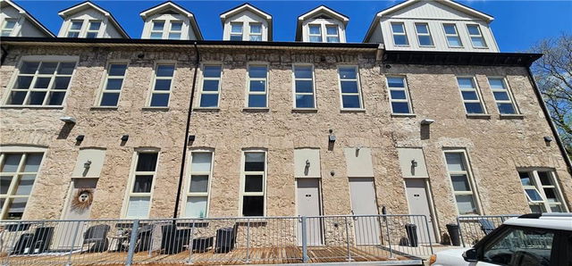 102 - 25 Concession Street