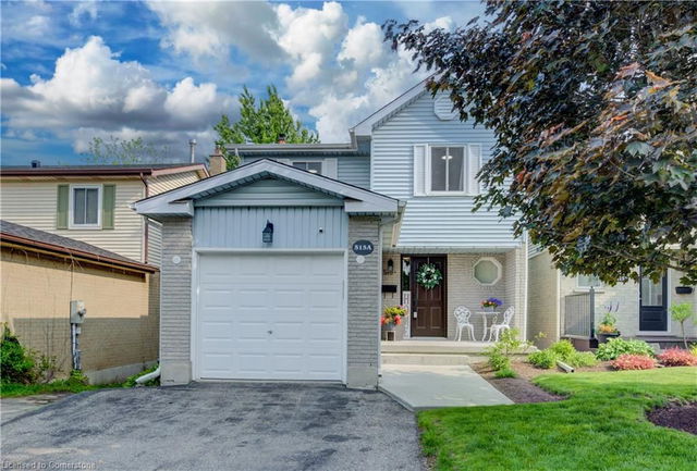 515A Rosemeadow Crescent
