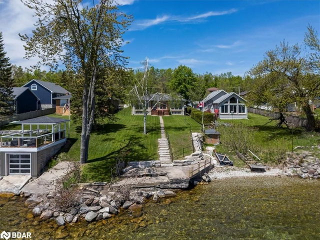 2225 Lakeshore Road