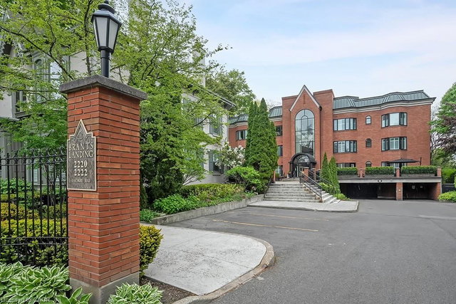 23 - 2220 Lakeshore Road