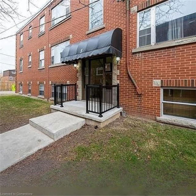 2 - 5 Applewood Avenue