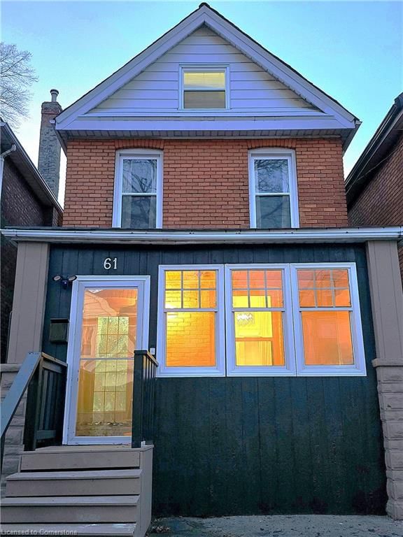 61 Stirton Street