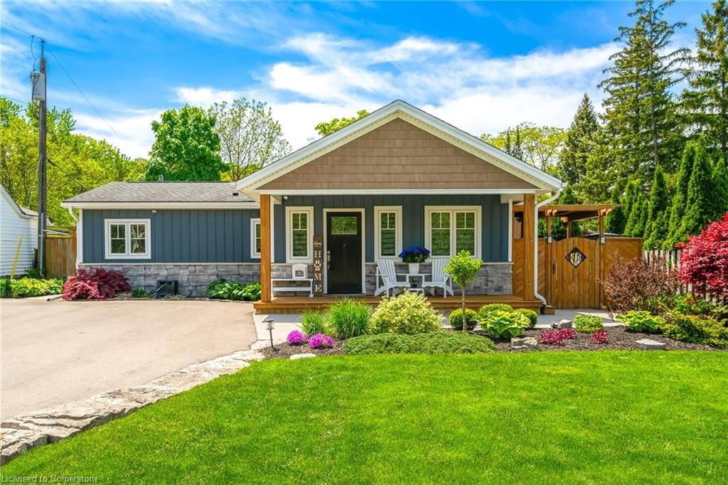 Single Family Residence for sale at 162 Glendale Avenue, St. Catharines, Glendale/Glenridge, L2T 2K3 - MLS: 40731188
